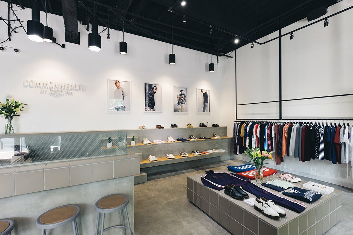 commonwealth virginia beach store