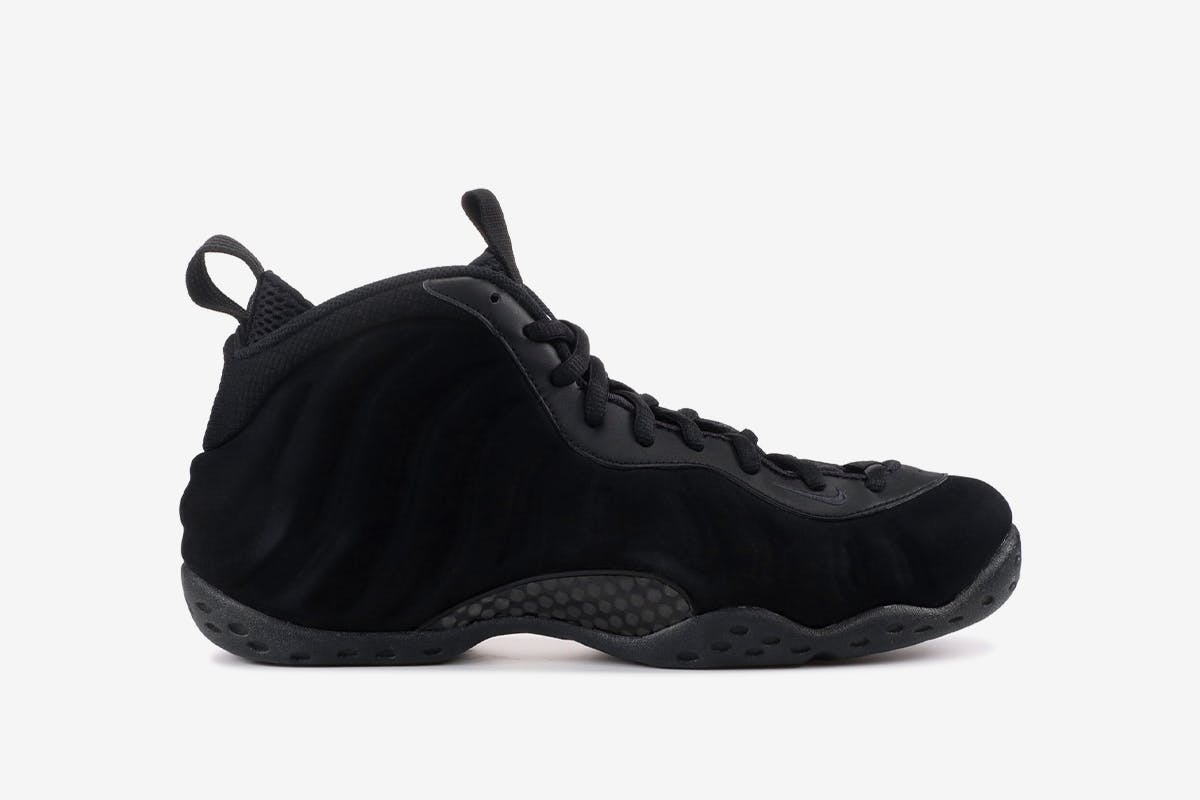 foamposite 8 AIR FOAMPOSITE ONE PRM TRIPLE BLACK FlightClub nike foamposite