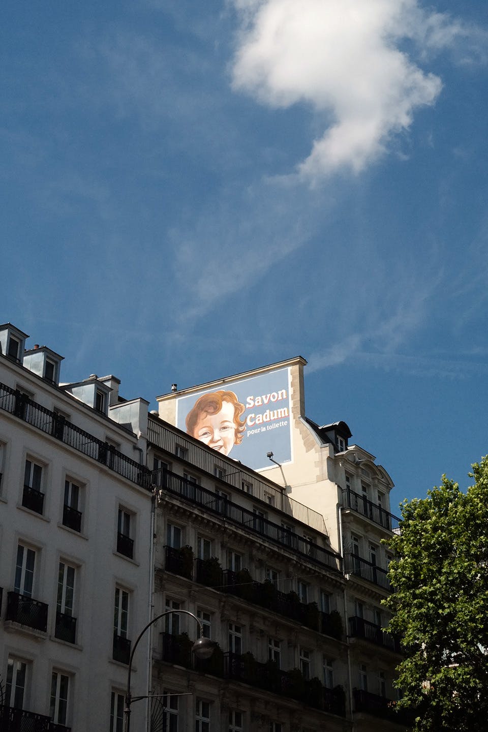 J1070842 Leica Q2 paris fashion week