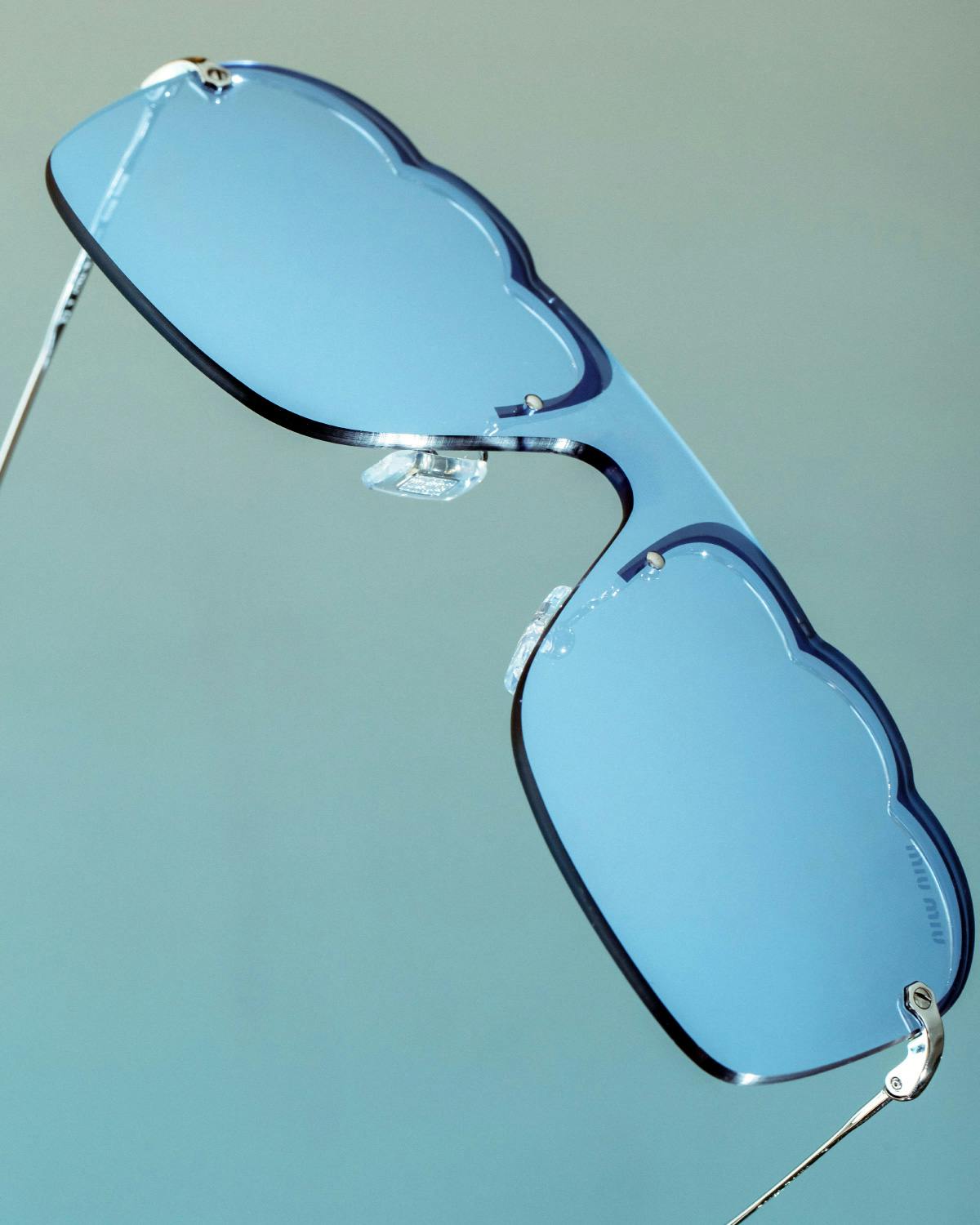 sunglass hut buyers guide