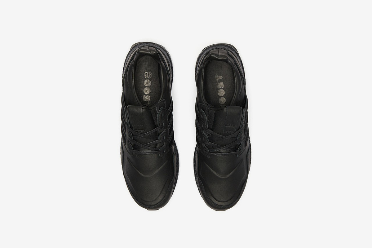 adidas Ultraboost Leather black