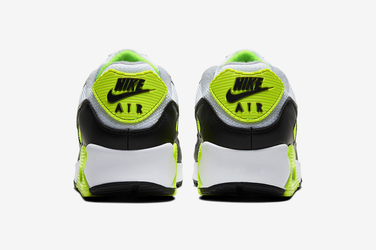 First Look: Nike Air Max 90 White Black Green •