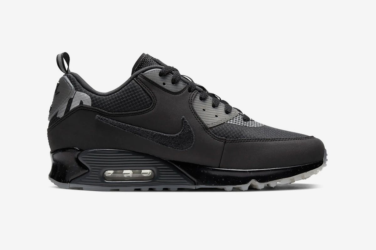 UNDEFEATED x Nike Air Max 90 Black