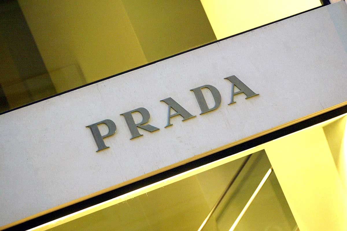 Prada store logo