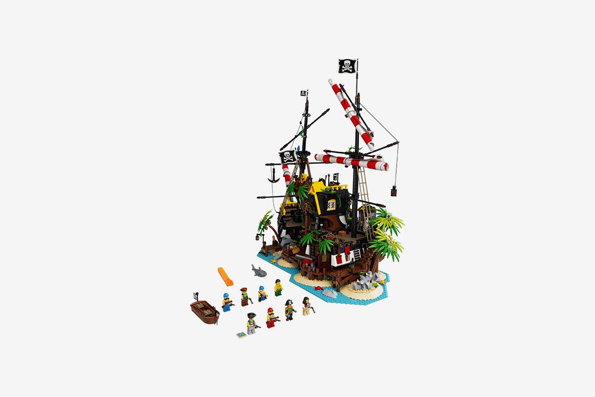 LEGO Pirates of Barracuda Bay Set