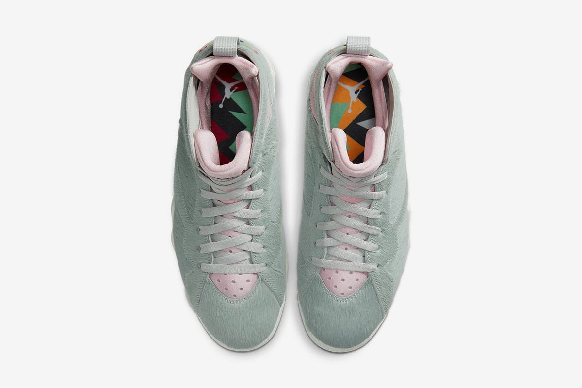 Nike Air Jordan 7 "Hare 2.0"