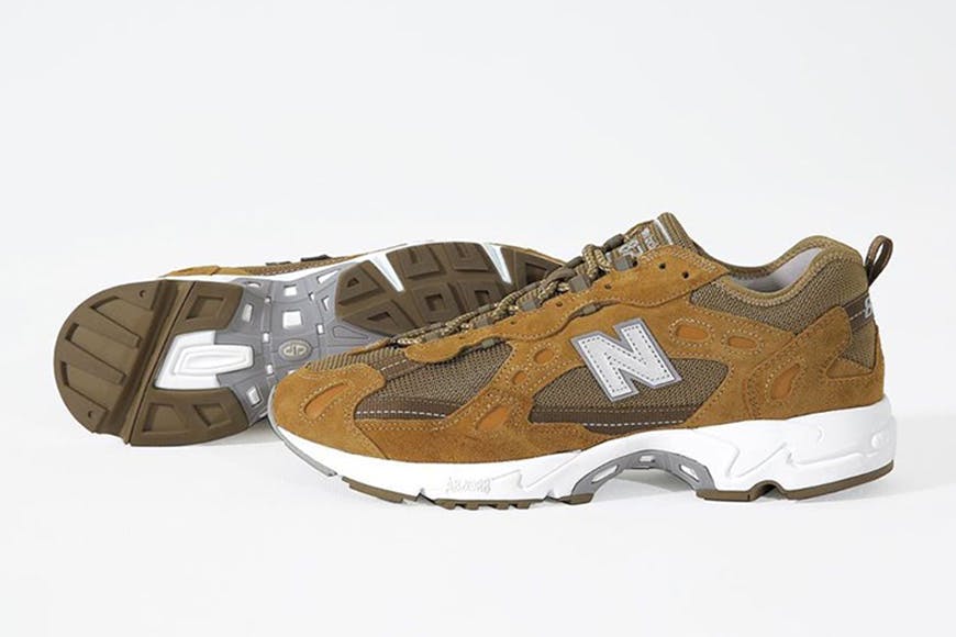 thisisneverthat x New Balance 827