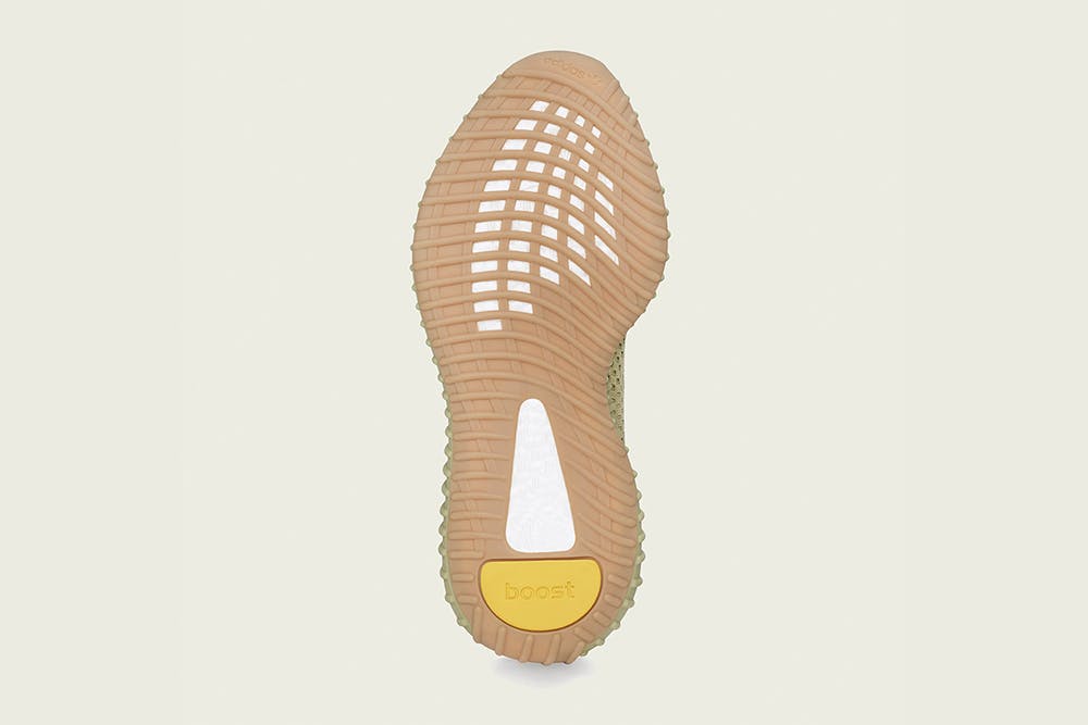 adidas YEEZY Boost 350 V2 “Sulfur”