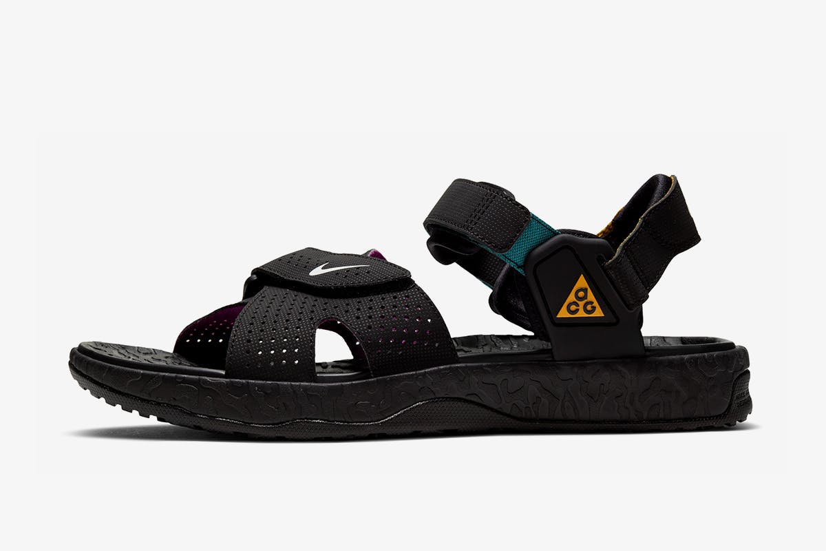 Nike Air Deschutz Sandal: Official Images & Release Info