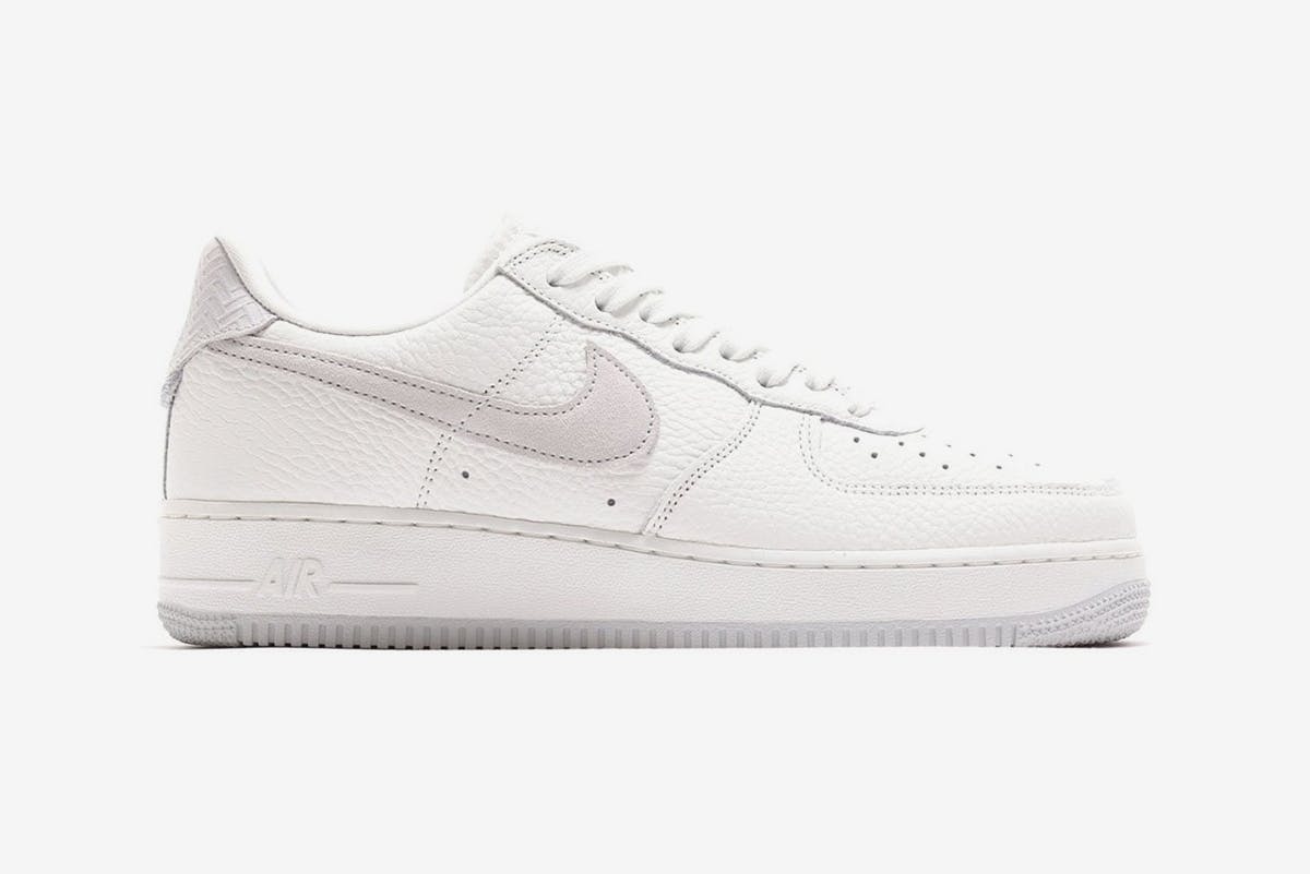 formeel schaamte Klagen Nike Air Force 1 "Craft": Official Images & Buy Here