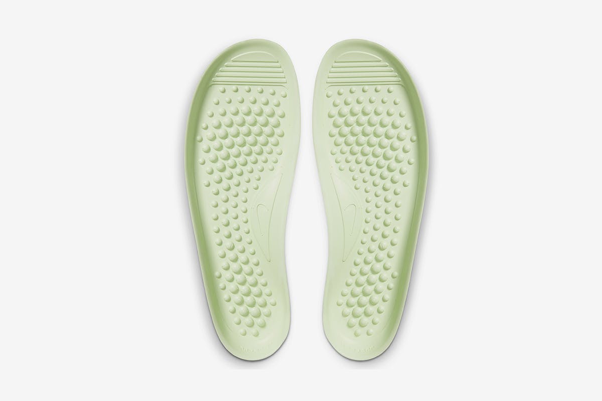Nike Offline mule product shot
