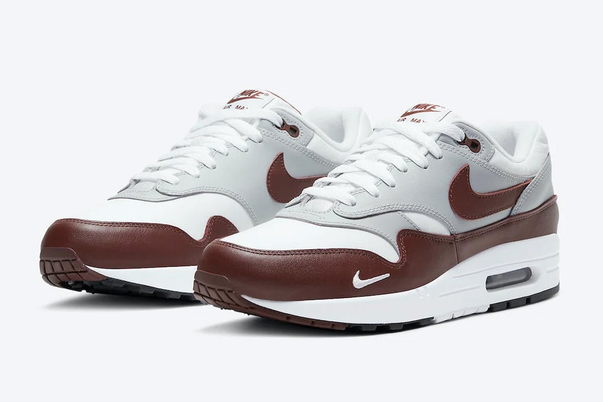 brown leather nike air max 1 product shot