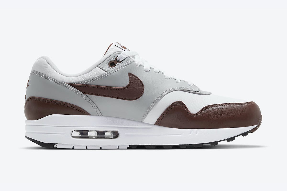 brown leather nike air max 1 product shot