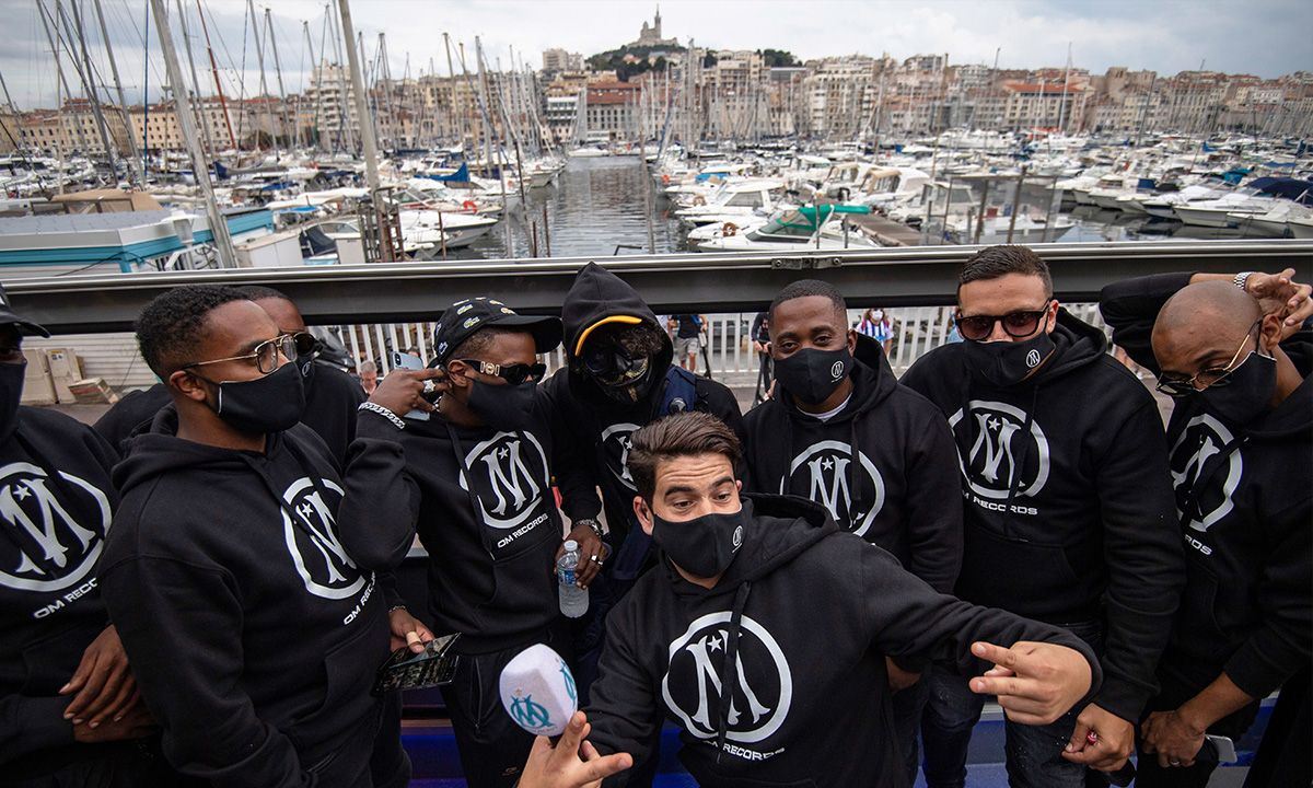 OM players pose in Marseille