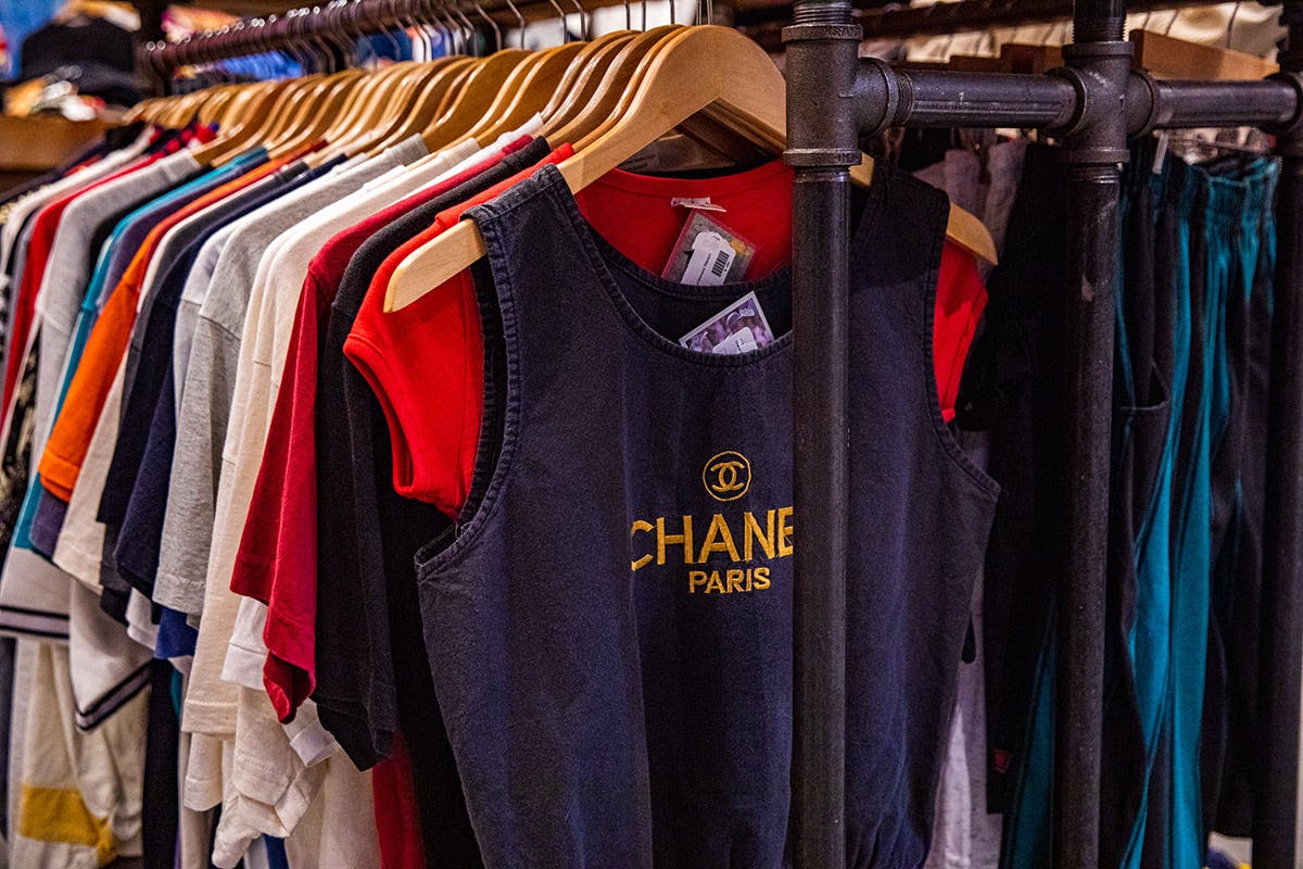 The Best Vintage Clothing Labels: Shopping Tips from the Pros