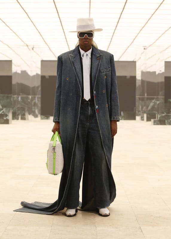 EXCLUSIVE: Virgil Abloh BTS of Louis Vuitton FW21