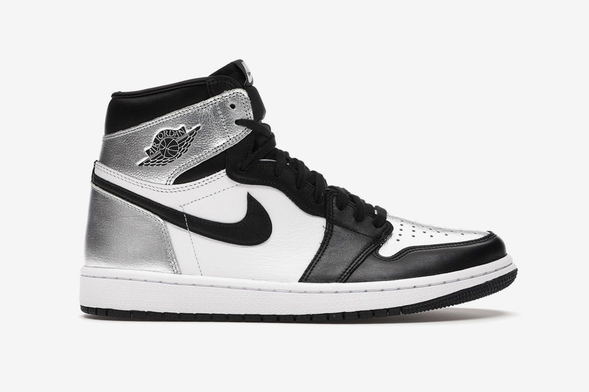 nike air jordan 1 silver toe