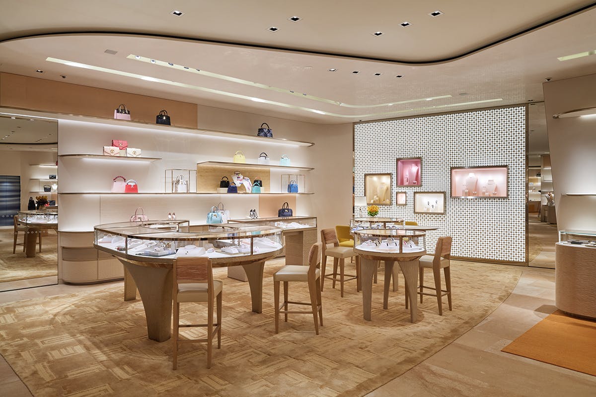 Louis Vuitton's Ginza Namiki rippling flagship