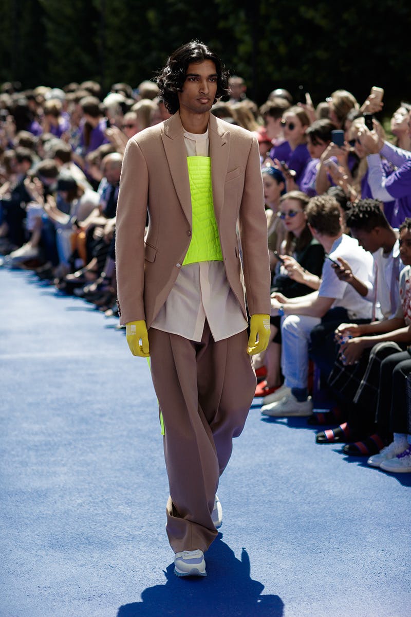 Look 19 from the Louis Vuitton Men's Spring/Summer 2014 Fashion