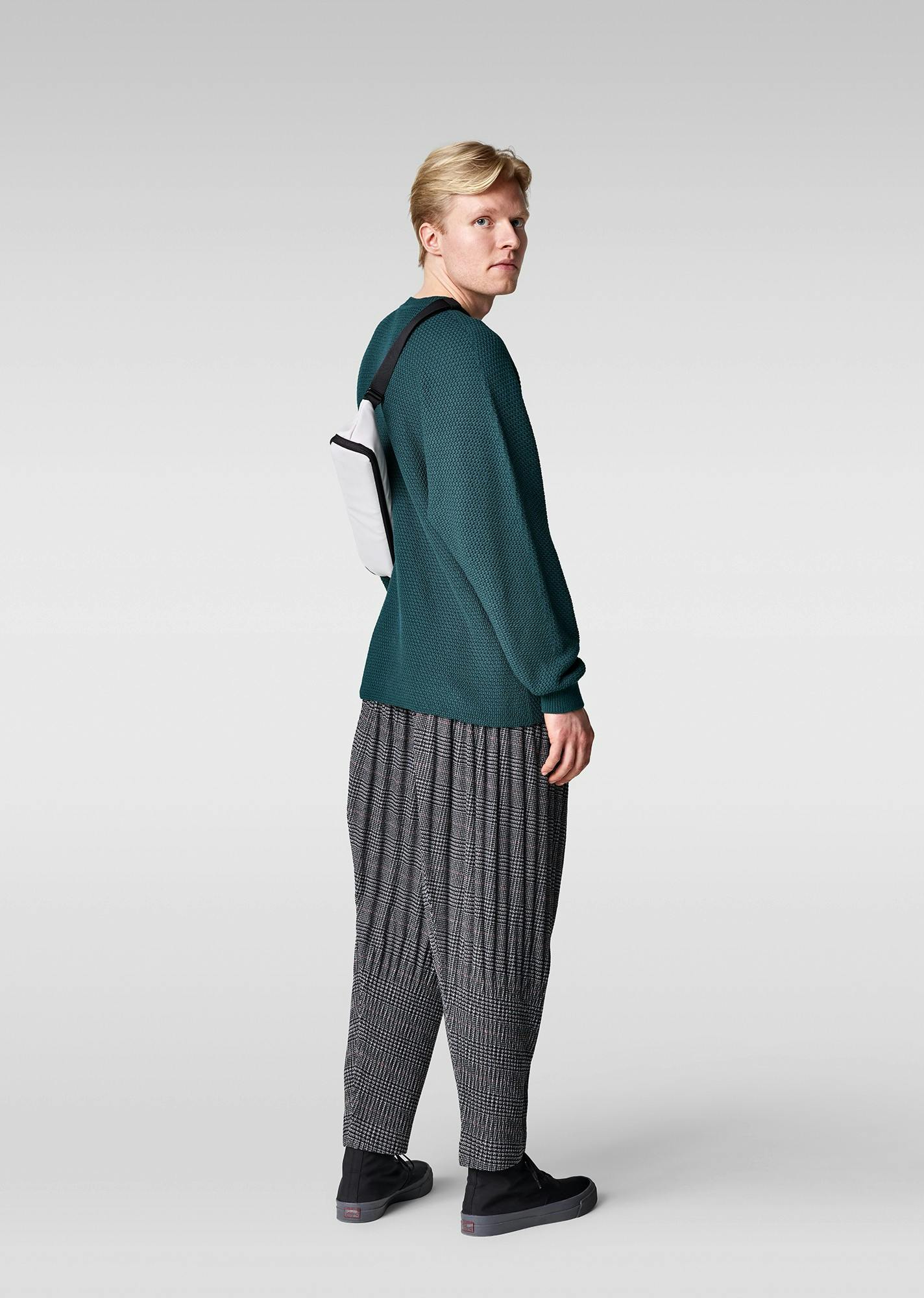 Cozy Up In Tweed Pleats With Homme Plissé Issey Miyake FW21/22