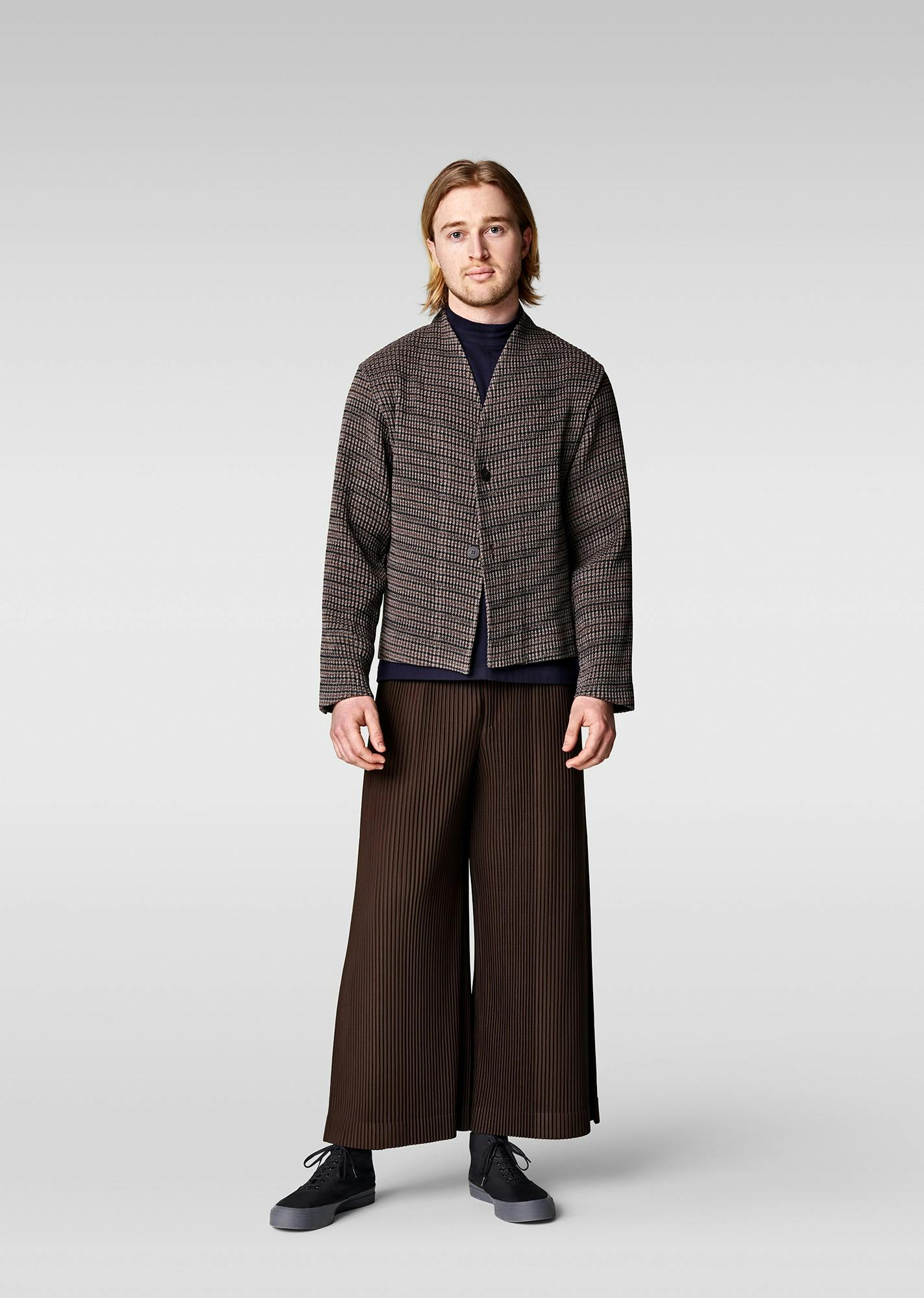 Cozy Up In Tweed Pleats With Homme Plissé Issey Miyake FW21/22