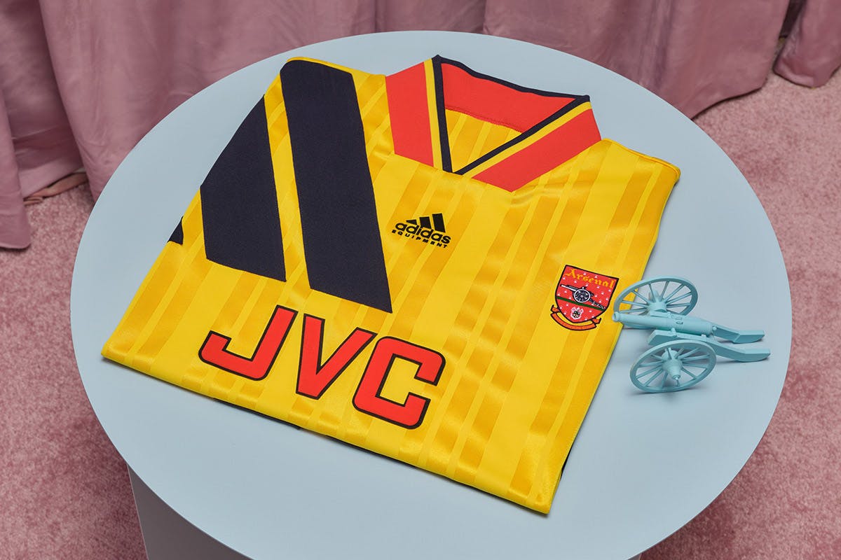 Arsenal & adidas Release 1993-94 Away Jersey Ahead of the Holidays