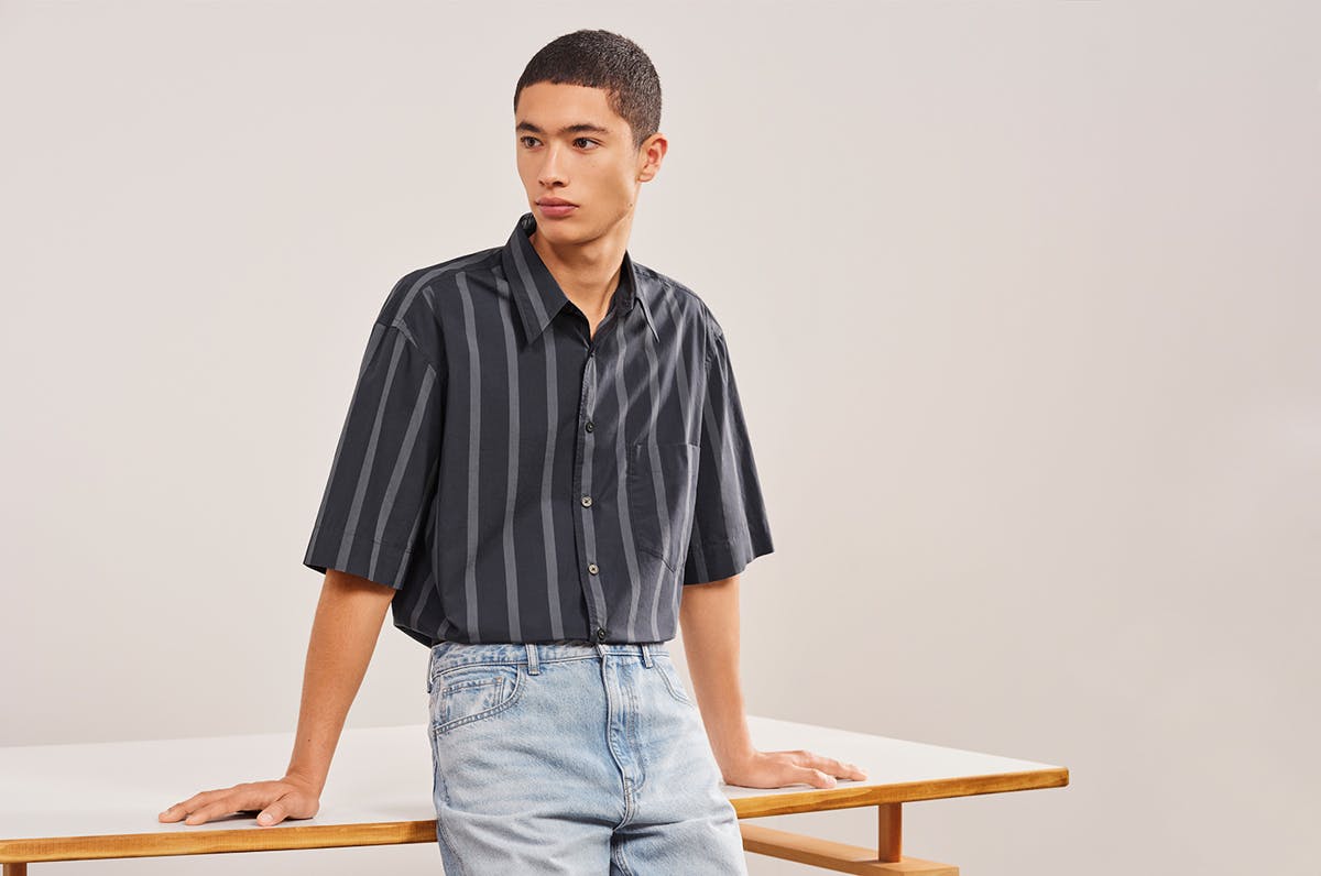 uniqlo u spring summer 2022 ss22 collection collab release date info buy cristophe lemaire menswear womenswear drop list price colorway tee shirt pants jacket shirt store list january 2022