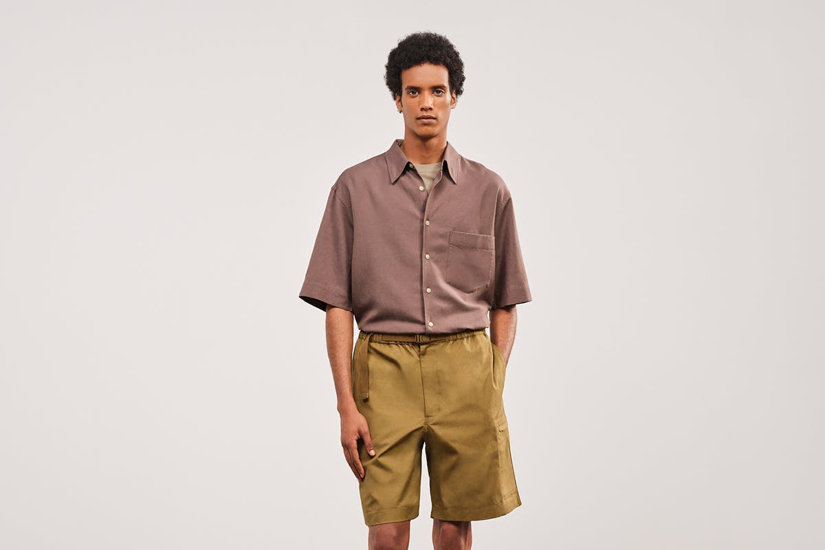 uniqlo u spring summer 2022 ss22 collection collab release date info buy cristophe lemaire menswear womenswear drop list price colorway tee shirt pants jacket shirt store list january 2022