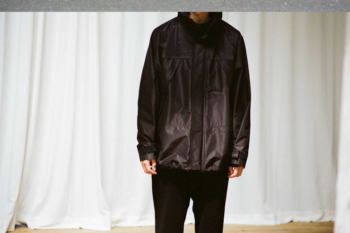 Comoli's FW22 Clothing Collection Epitomizes Japanese Minimalism