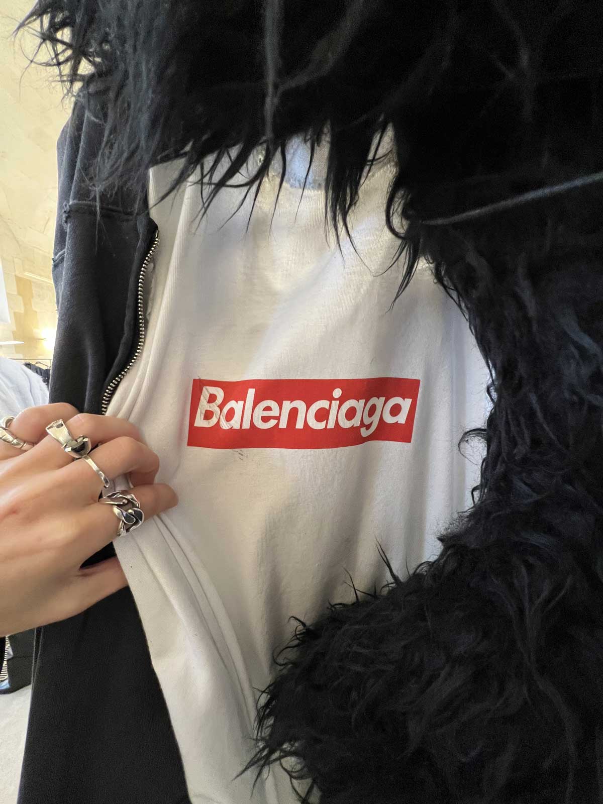 شنط تقليد ديور قوتشي Gucci x Balenciaga Logo Print T-shirt فندي بلنسياقا  شوزدرج