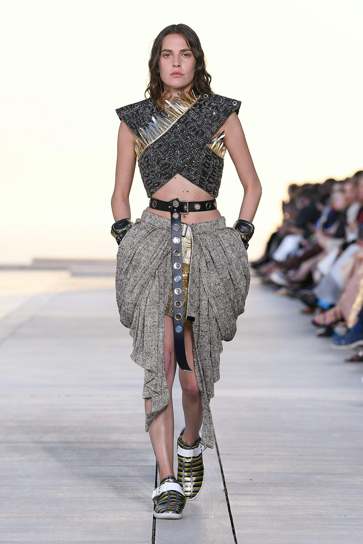 Did Carrie Bradshaw's Belt Inspire Louis Vuitton Resort 2023?