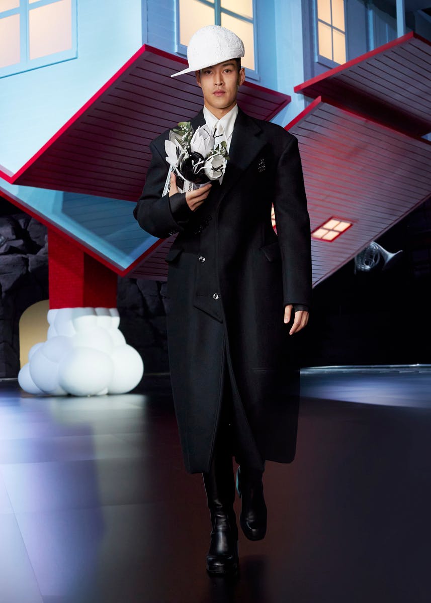 Virgil Abloh's Louis Vuitton FW22 Collection Bangkok Runway Show