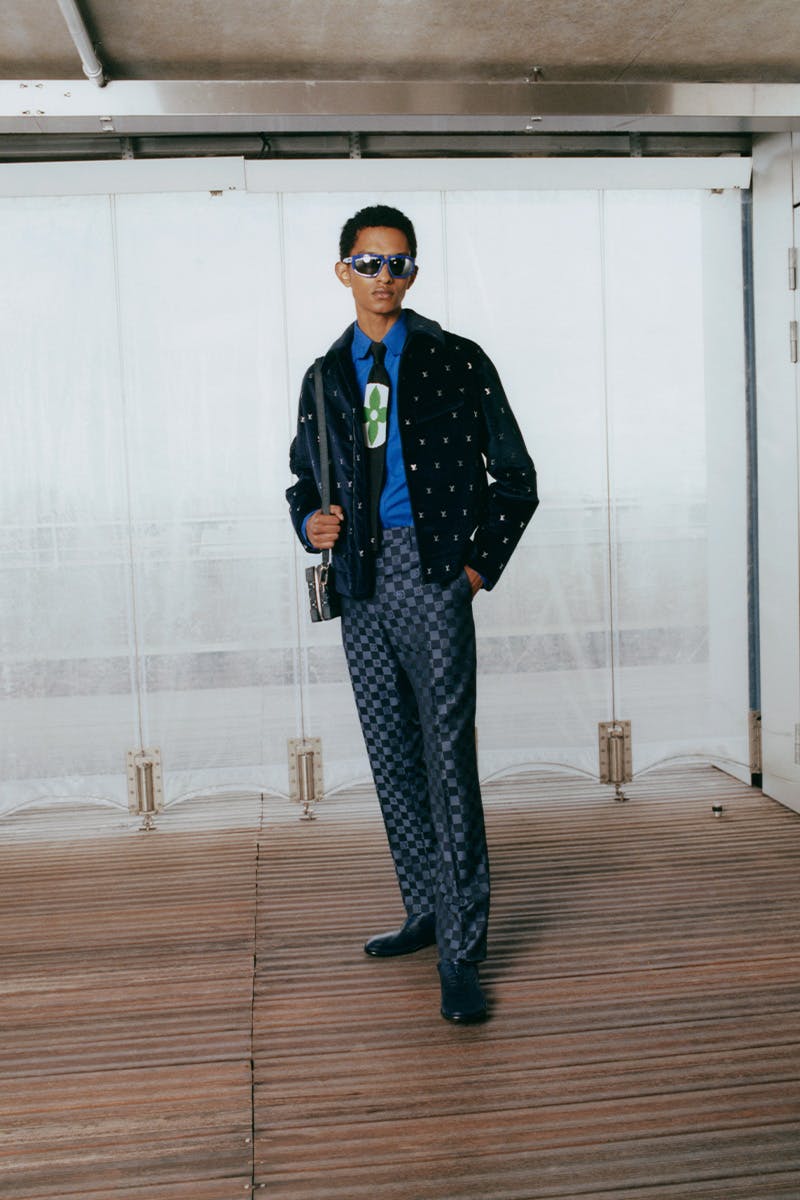 Louis Vuitton: Louis Vuitton Presents Its New Men's Collection Pre-Spring  2023: Louis Vuitton Snow - Luxferity