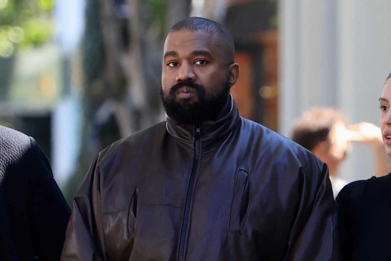 Kanye West Quietly Prepares YEEZY SEASON 10 Show