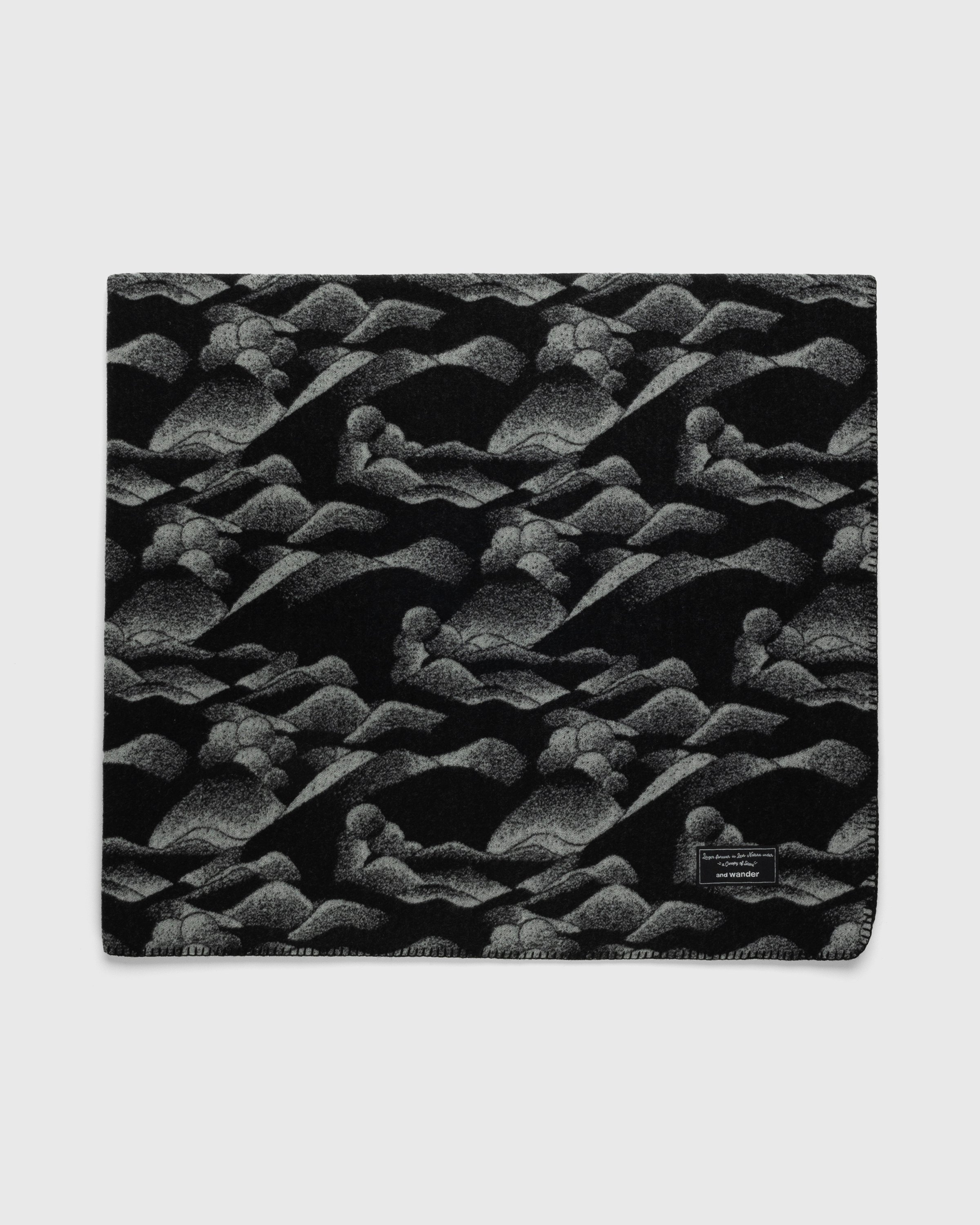 And Wander - Mountain Camo Wool Blanket Lar - Lifestyle - Black - Image 1