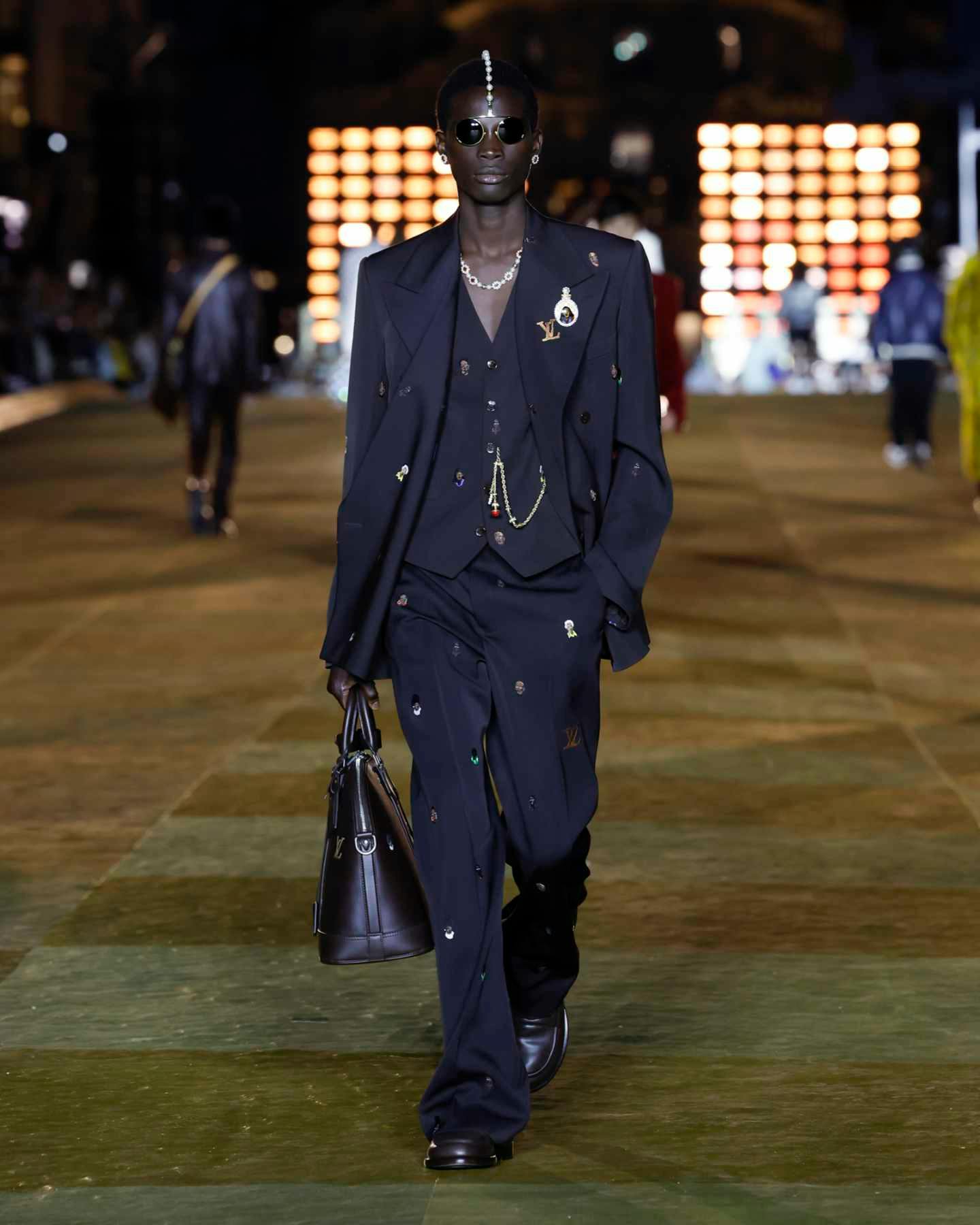 Louis Vuitton Debuts New LV Archlights for F/W 2020 - sarafinasaid