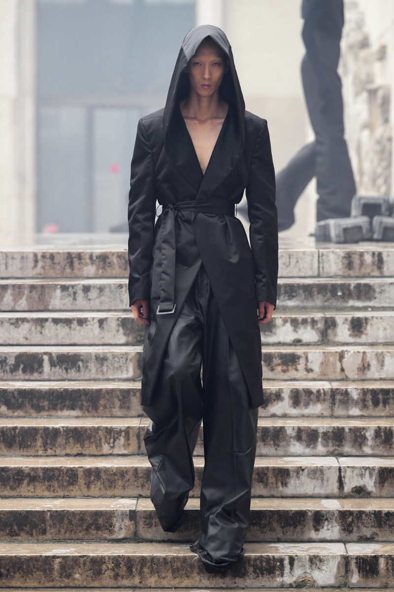 A model walks the runway during the Rick Owens Spring/Summer 2024 fashion show.