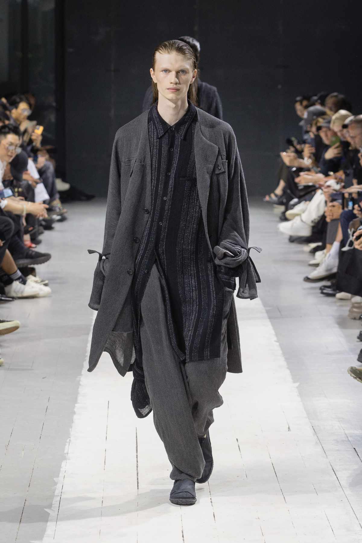All the Details From Yohji Yamamoto's SS24 Runway Collection