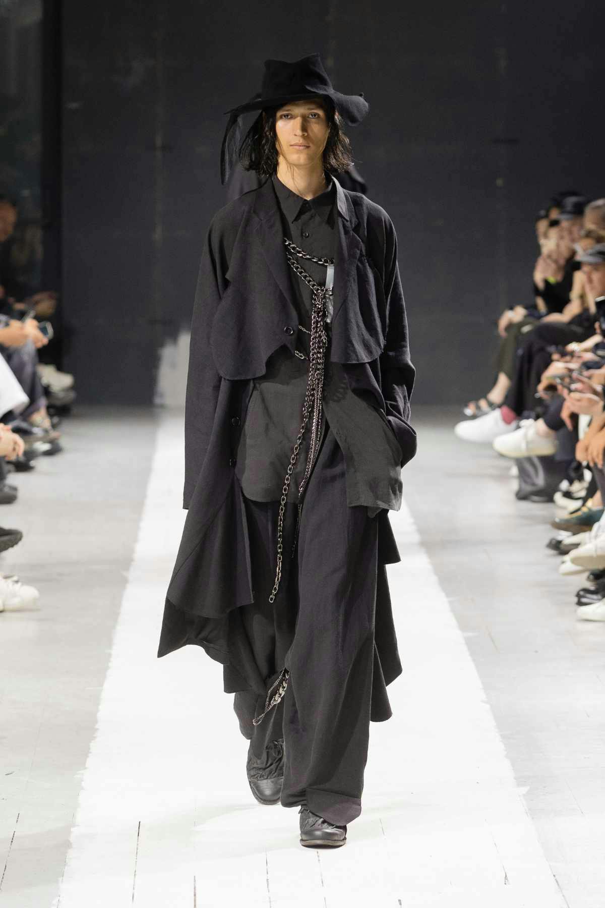 All the Details From Yohji Yamamoto's SS24 Runway Collection