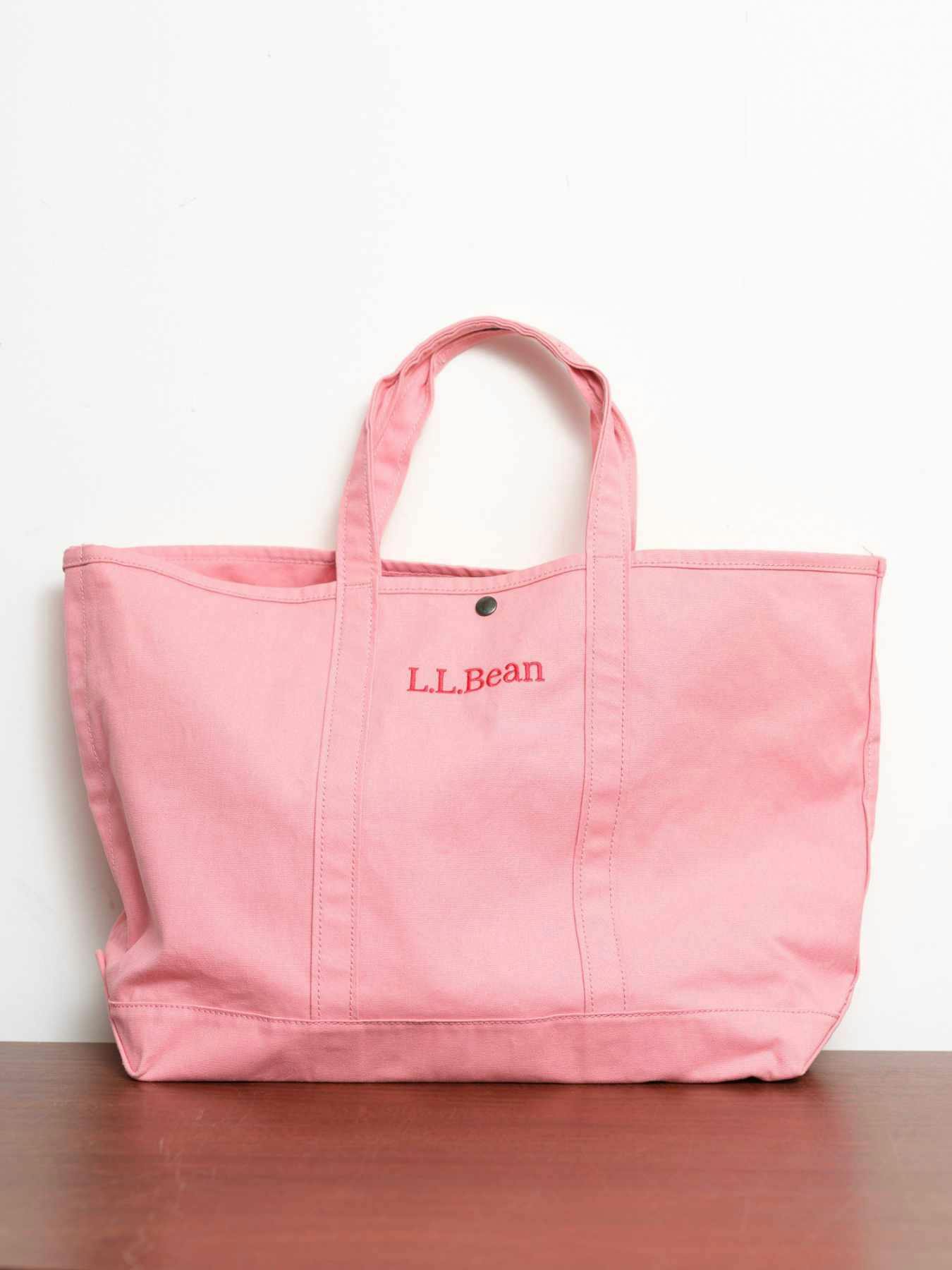 L.L.Bean's Boat & Tote Canvas Bag Is a Popular Accessory