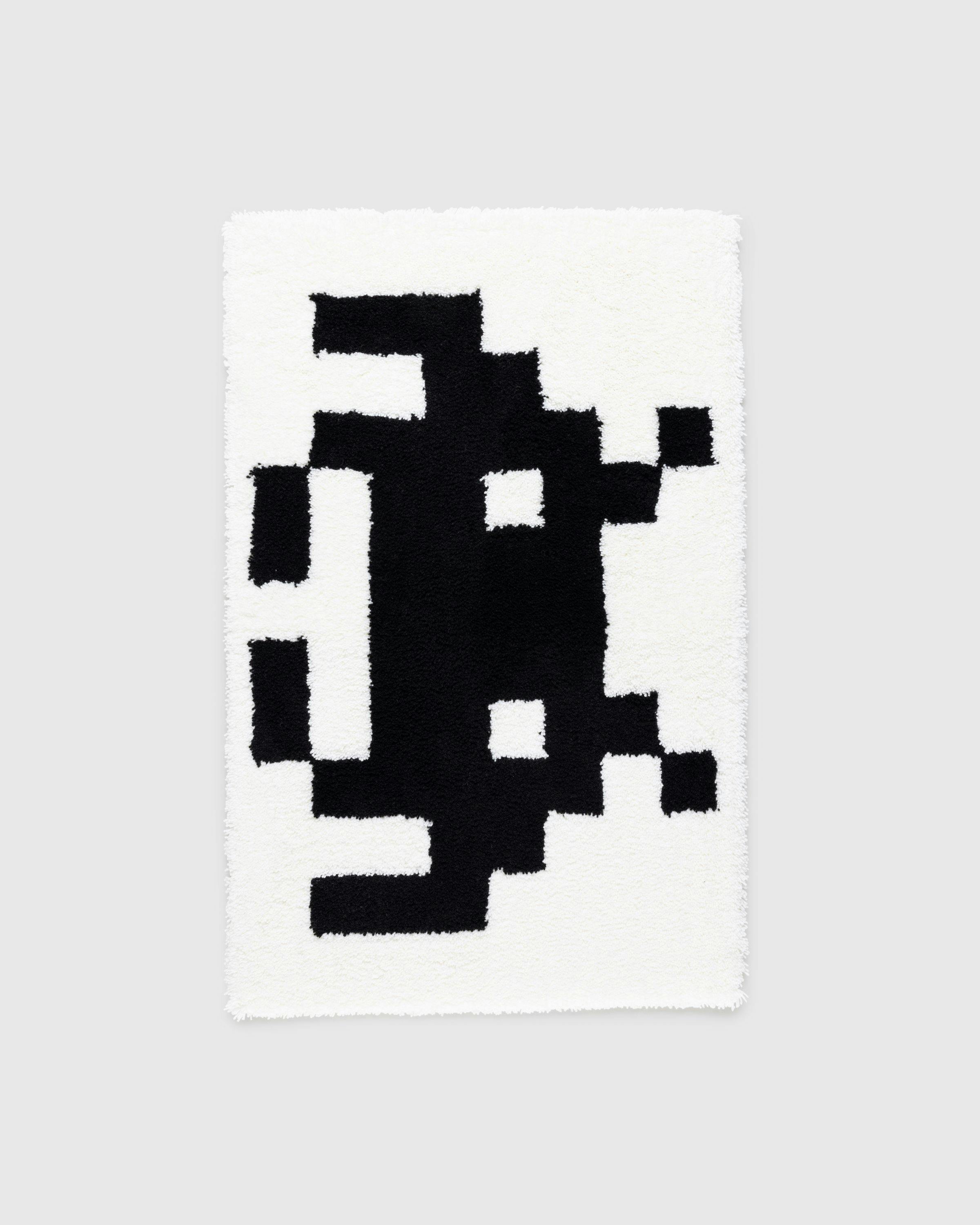 Medicom - Space Invaders Rug 2 Multi - Lifestyle - Multi - Image 1