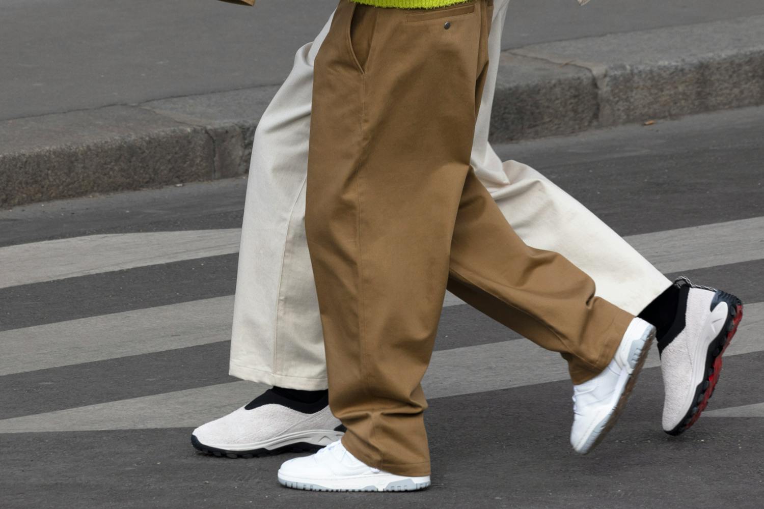 The Best Trouser Pants For Men - Selecting Formals, Joggers, Chinos,  Corduroy, Linen