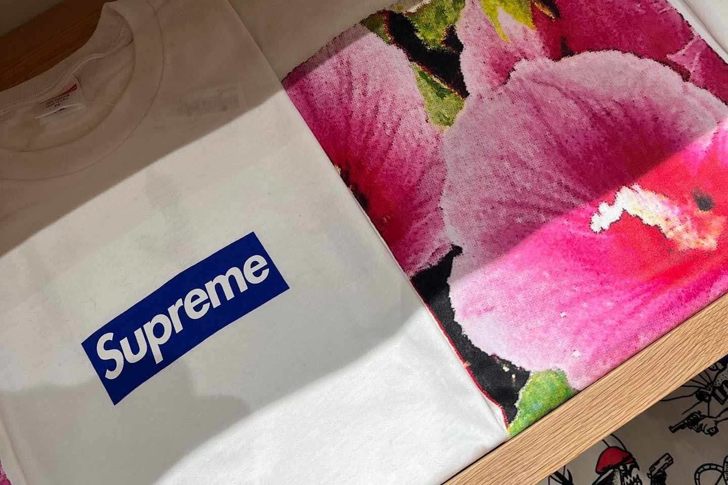 Supreme Men's Chicago Box Logo Tee