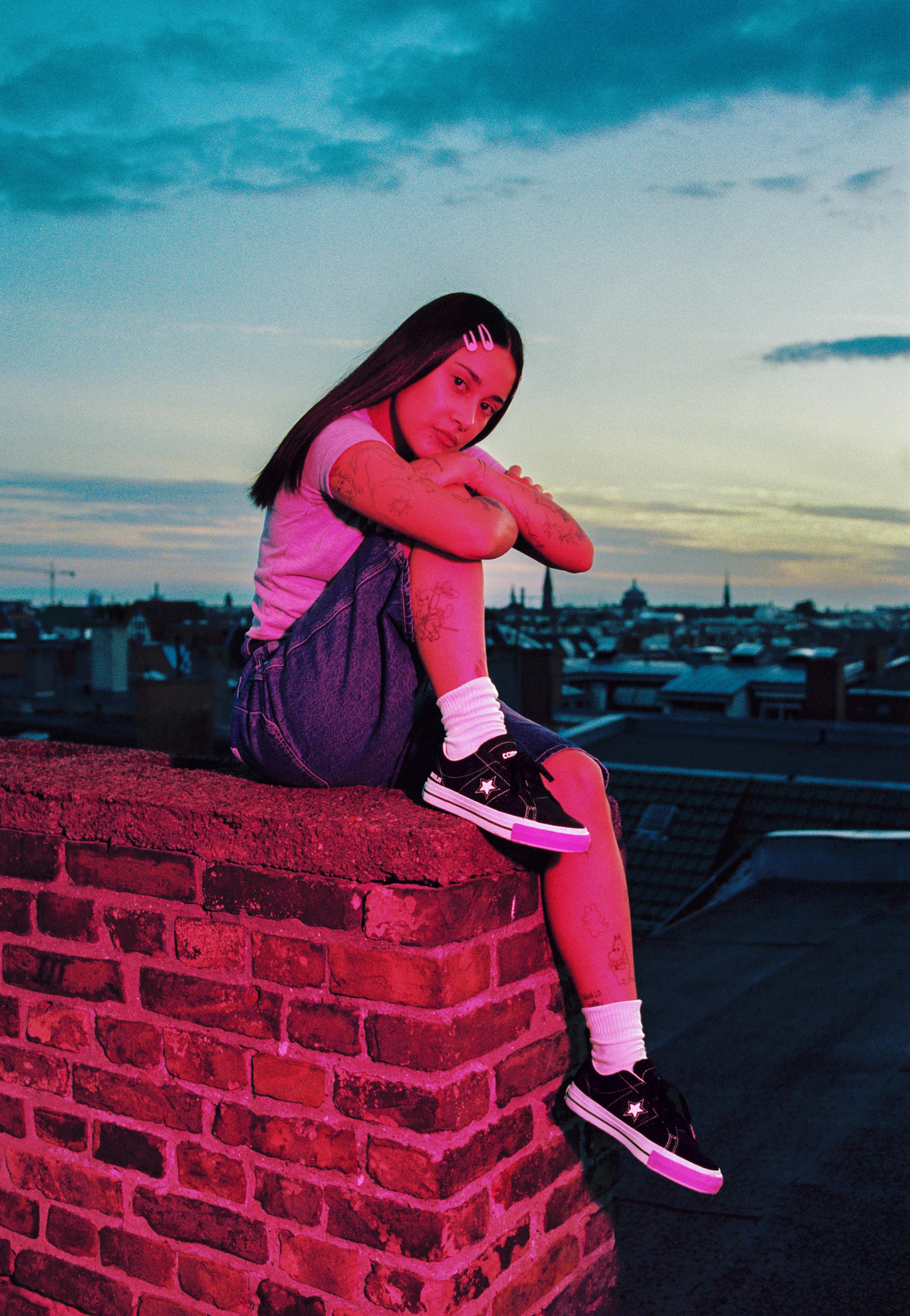 Converse one star girl deals