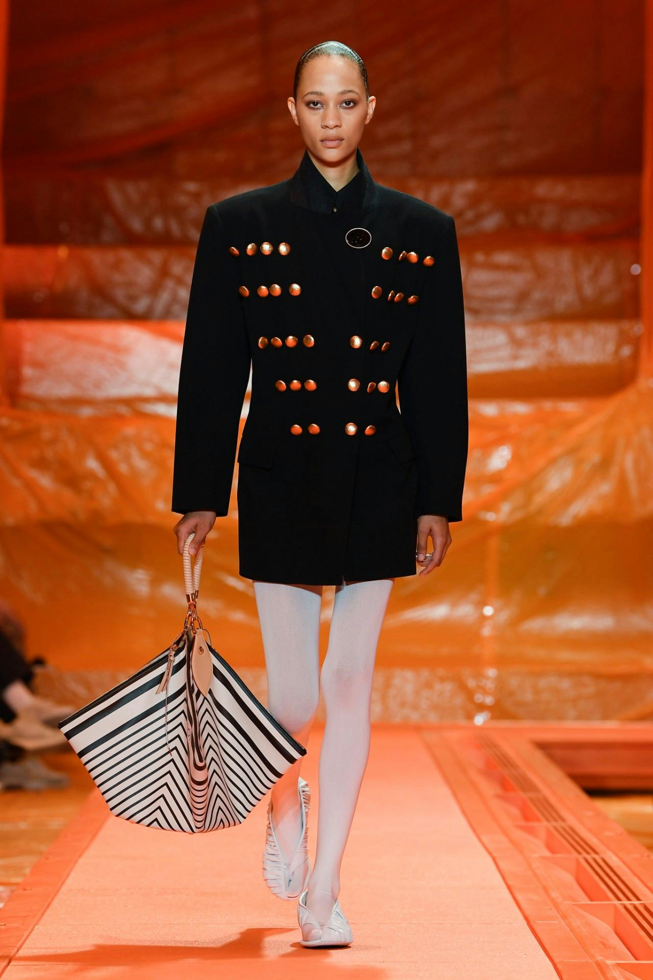 LOUIS VUITTON SPRING SUMMER 2023 PREVIEW // NEW BIG LV RTW, BAGS +