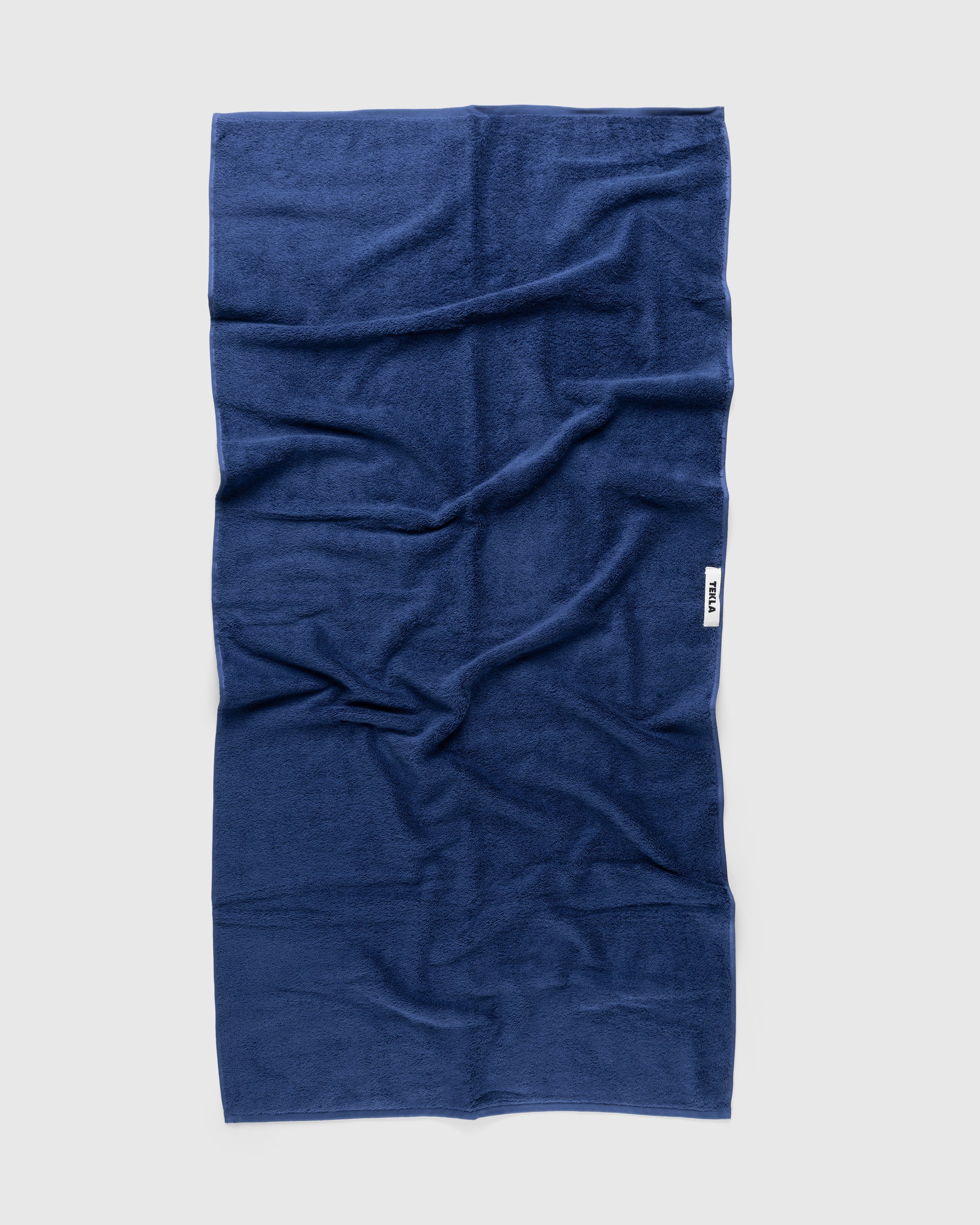 Tekla - Bath Towel 70x140 Navy - Lifestyle - Blue - Image 1