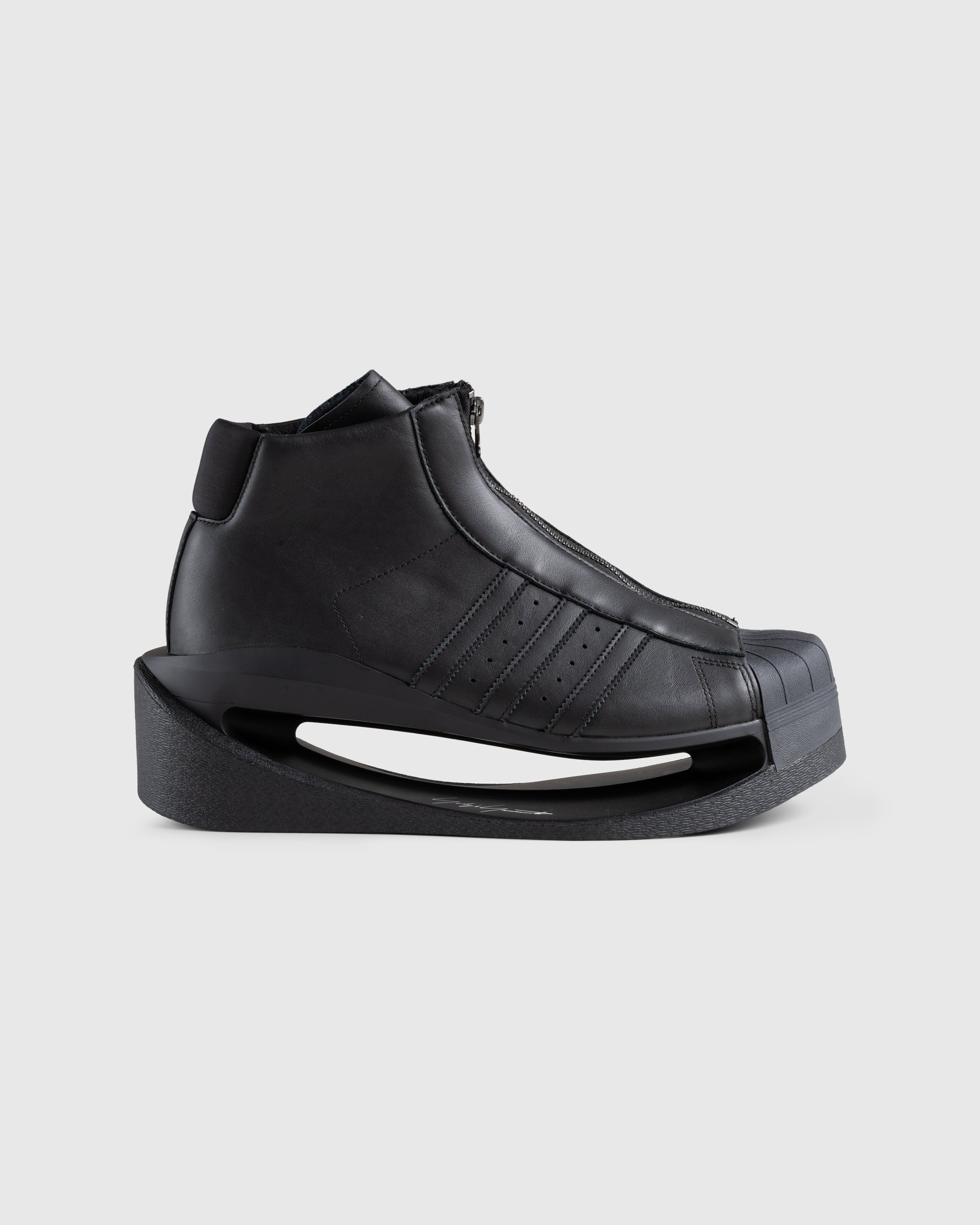 Y-3 - Gendo Pro Model Black - Footwear - Black - Image 1