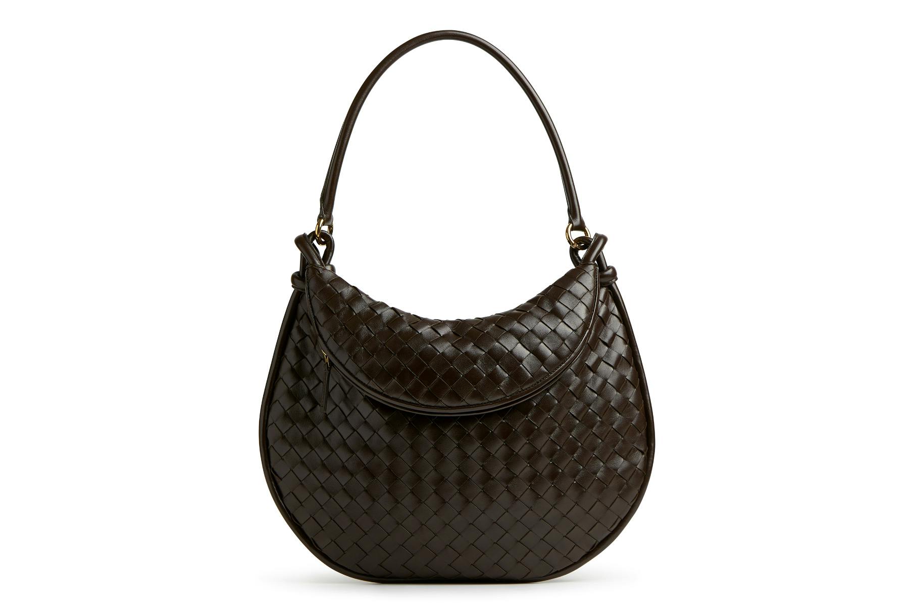 Bottega Veneta has released its new versatile Gemelli bag for Fall/Winter 2023.