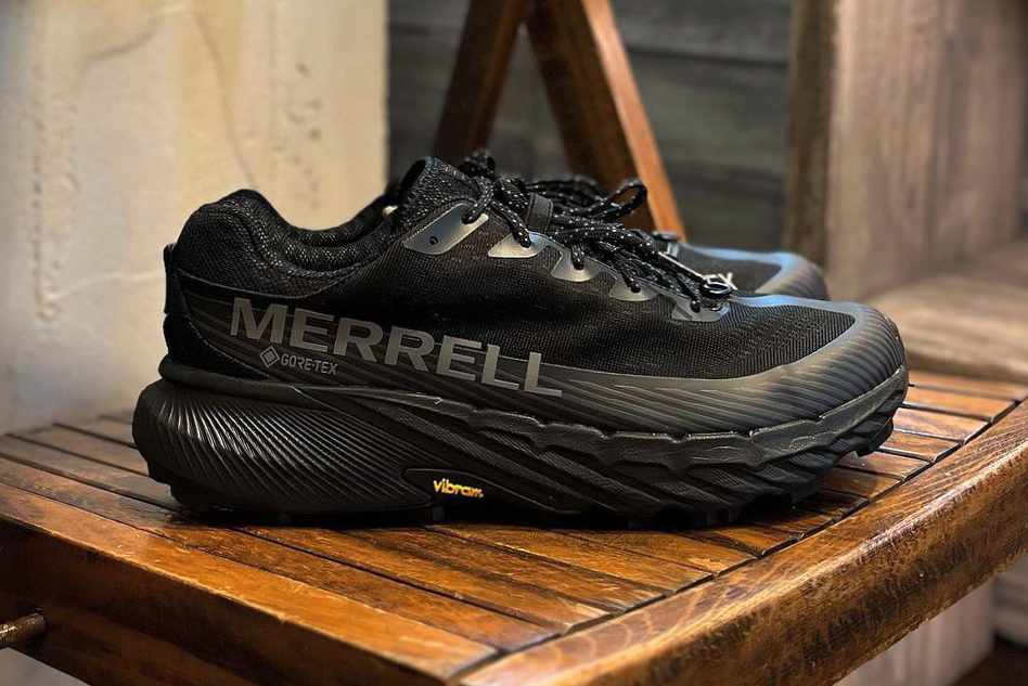 A photo of an all-black Merrell Agility Peak 5 GORE-TEX sneaker