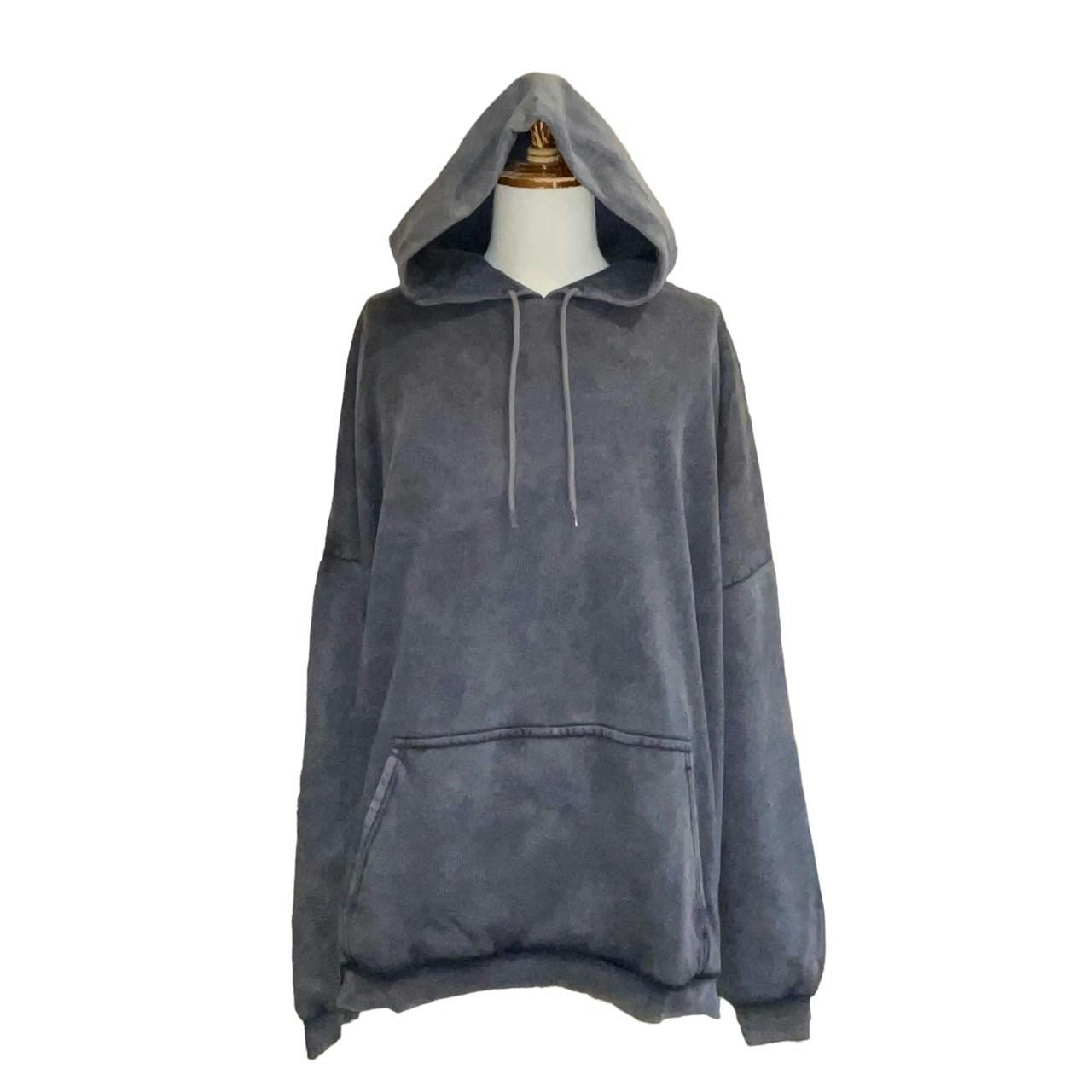 Photos of YEEZY GAP zip-up hoodies sold by What'z Up Harajuku